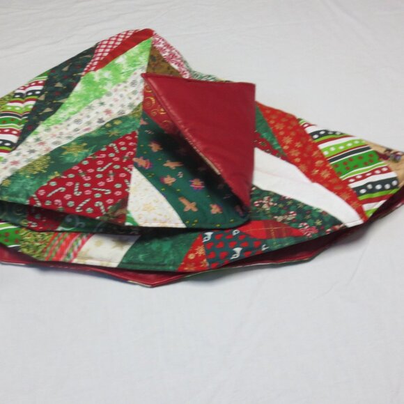 Rustic Patchwork Star Christmas Quilted Tree Skirt NCU0NTV473